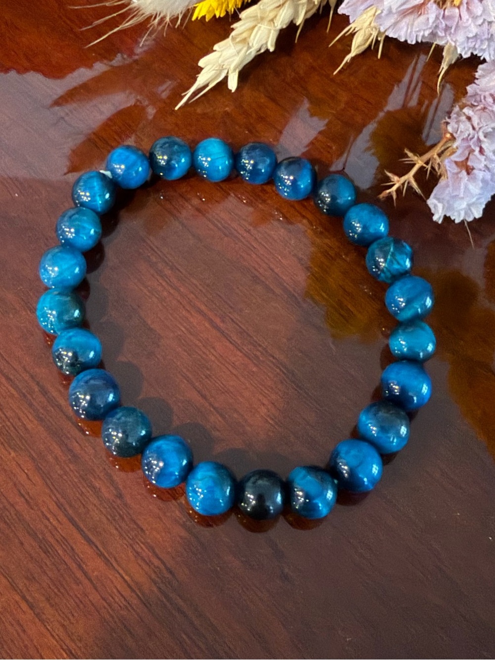NWOT - Gorgeous Blue Tiger Eye Glass Beaded Stretch Bracelet